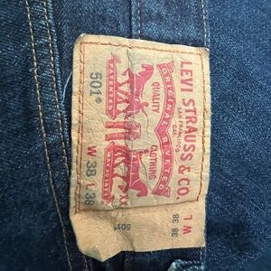 Like new Levi jeans